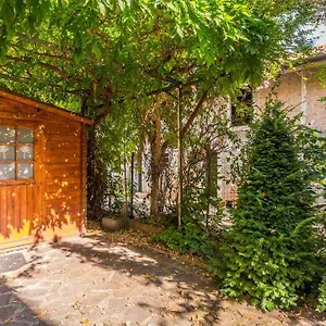Appartamento Near Ferrari's & Pavarotti's House, Montale (Emilia-Romagna)